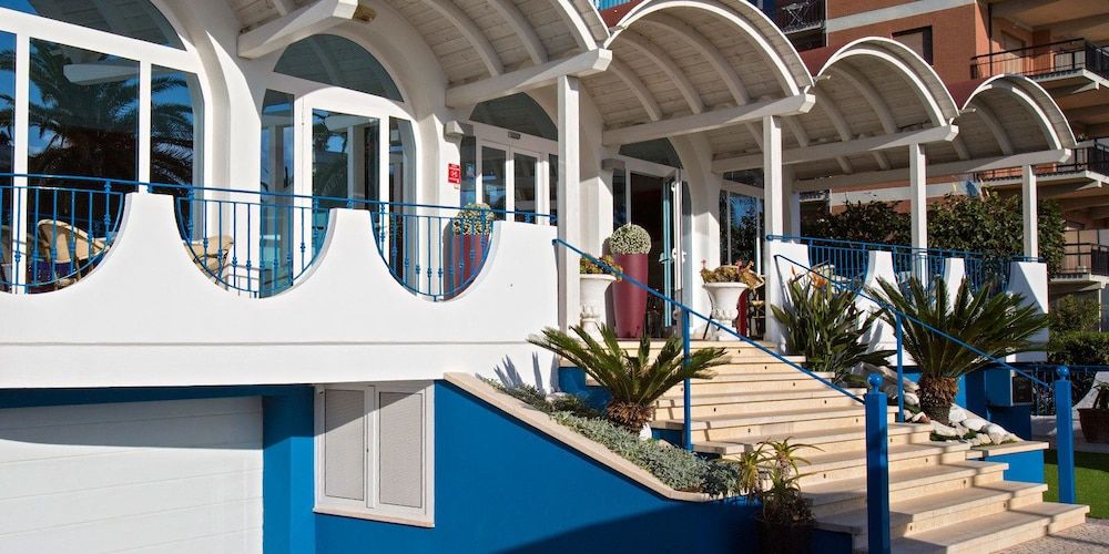 Hotel Ambassador