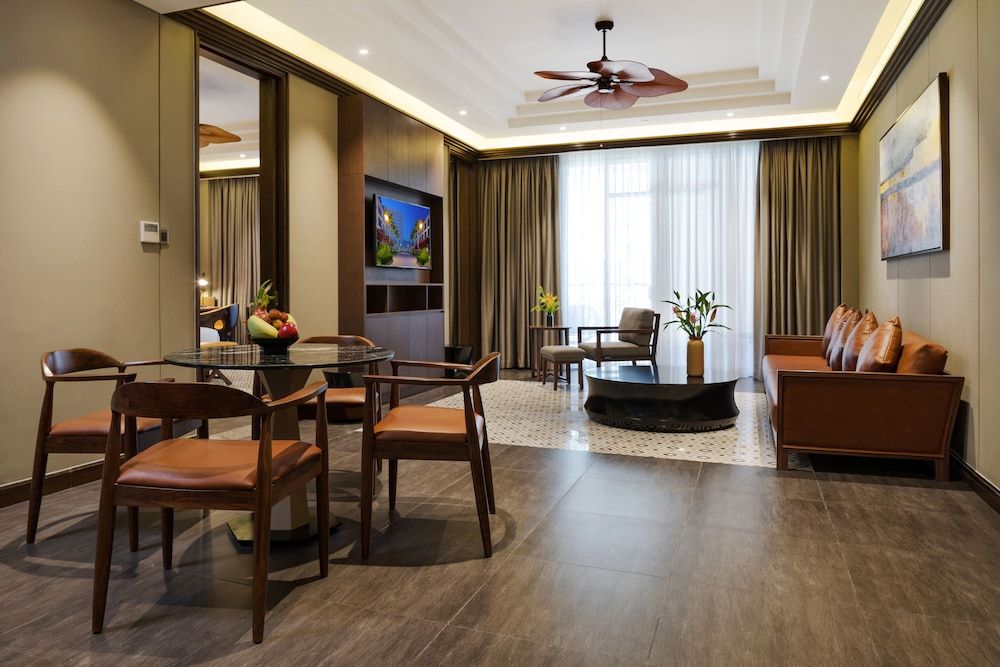 Senna Hue Hotel