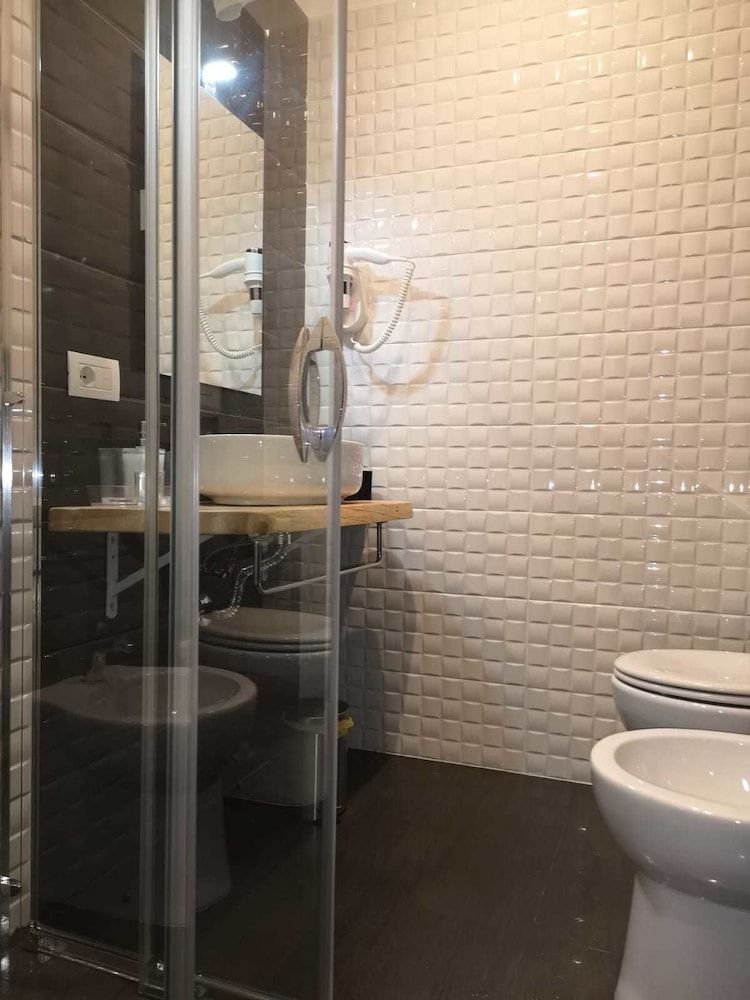Beverello Rooms