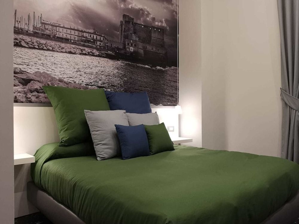 Beverello Rooms
