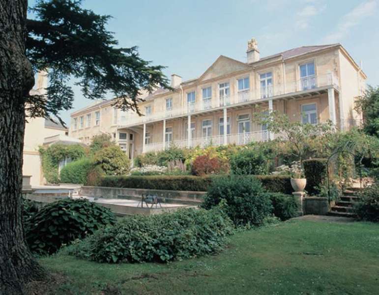 Landsdown Grove Hotel