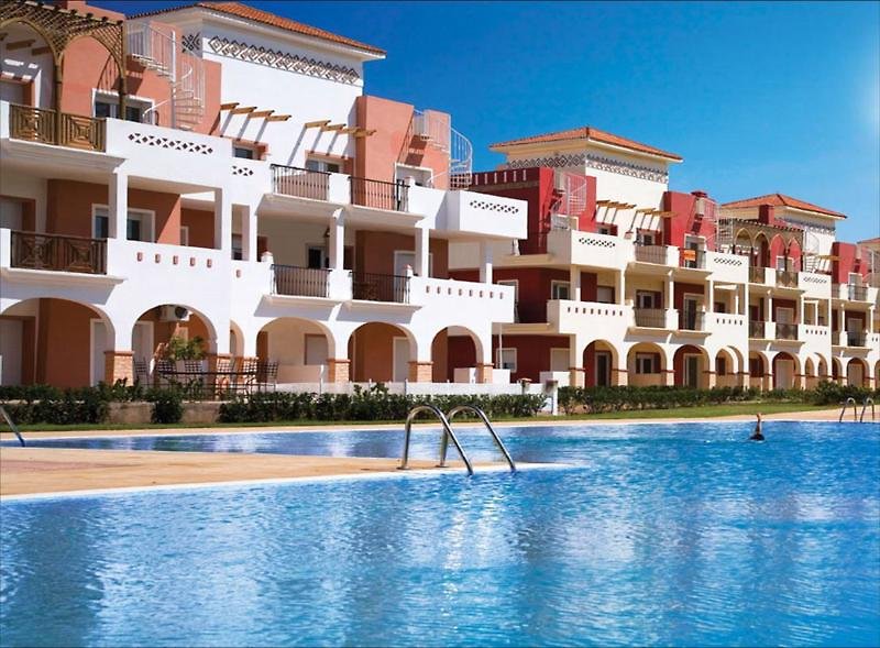 Oasis Beach & Spa