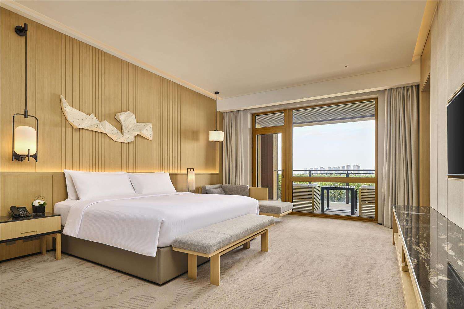 Secan Hotel Qingdao, Curio Collection by Hilton