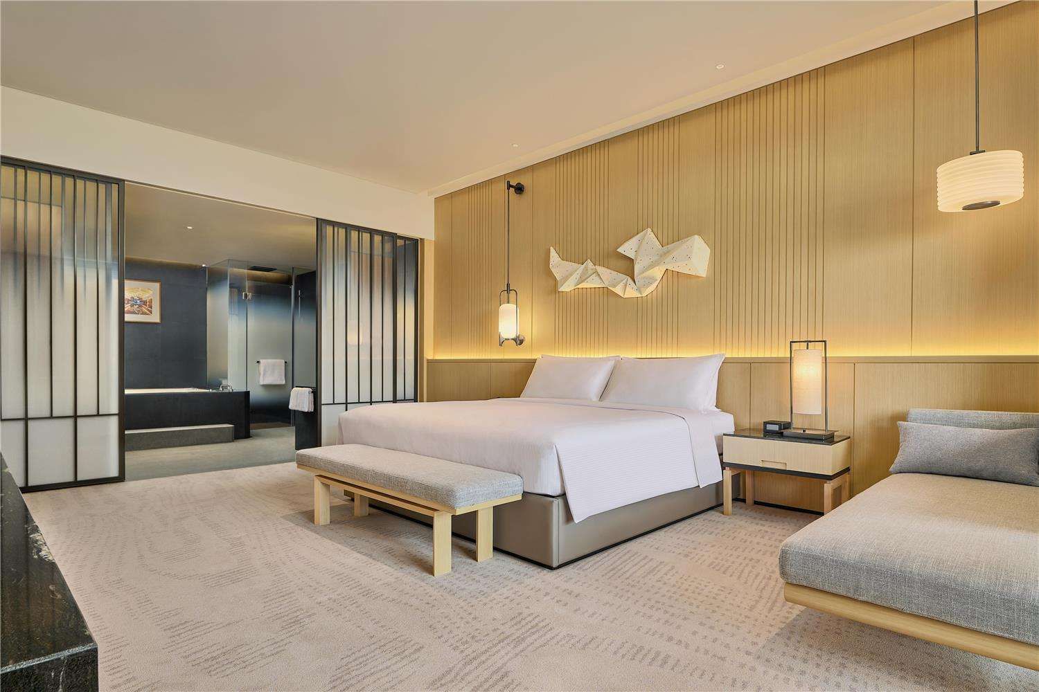Secan Hotel Qingdao, Curio Collection by Hilton