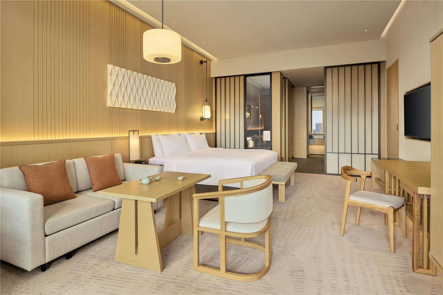 Secan Hotel Qingdao, Curio Collection by Hilton