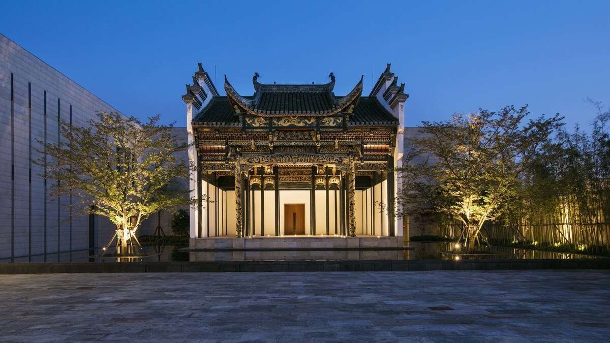 Ahn Luh Zhujiajiao