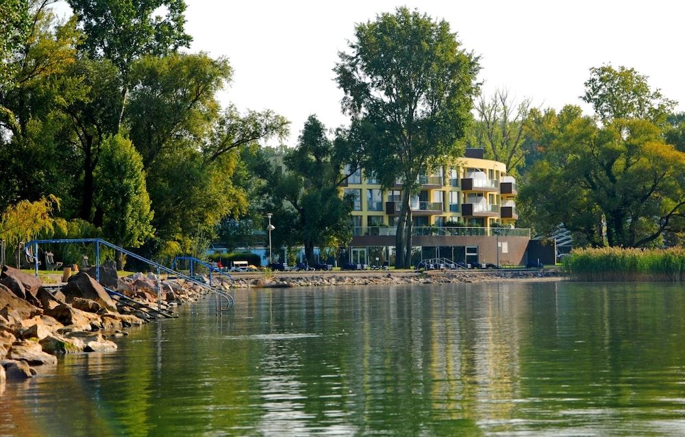 Hotel Azúr Premium