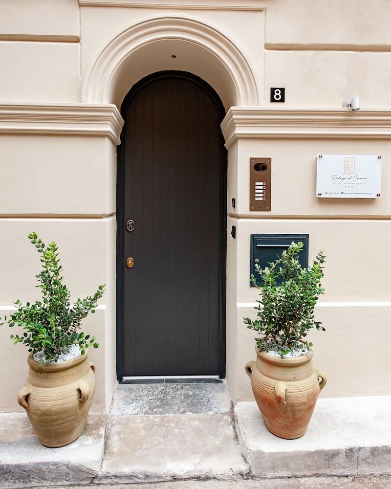Palazzo Al Carmine