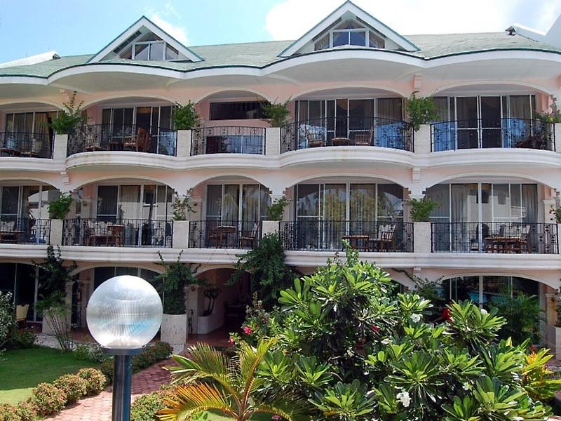 Paradise Garden Resort Hotel & Convention Center