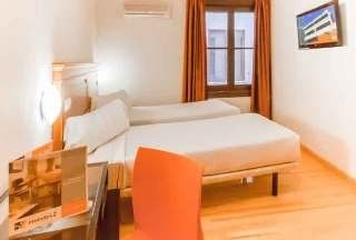 Kubik Hotel
