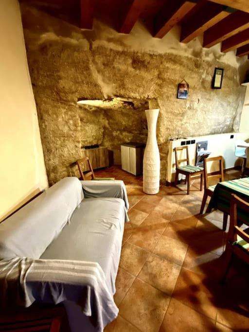 Domus Teja