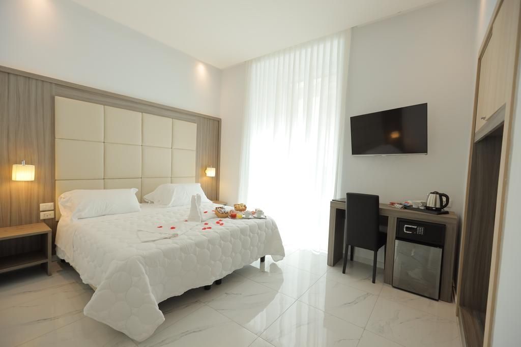 Garibaldi Suite