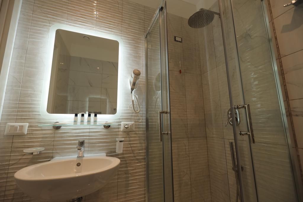 Garibaldi Suite