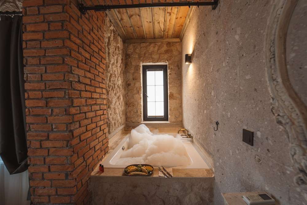 Alin Stone House