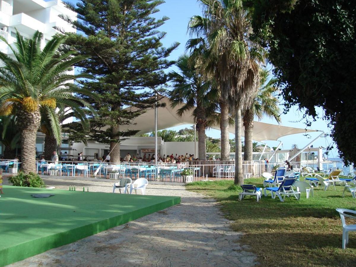Corniche Palace