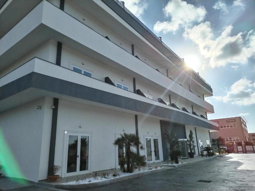 PM Hotel