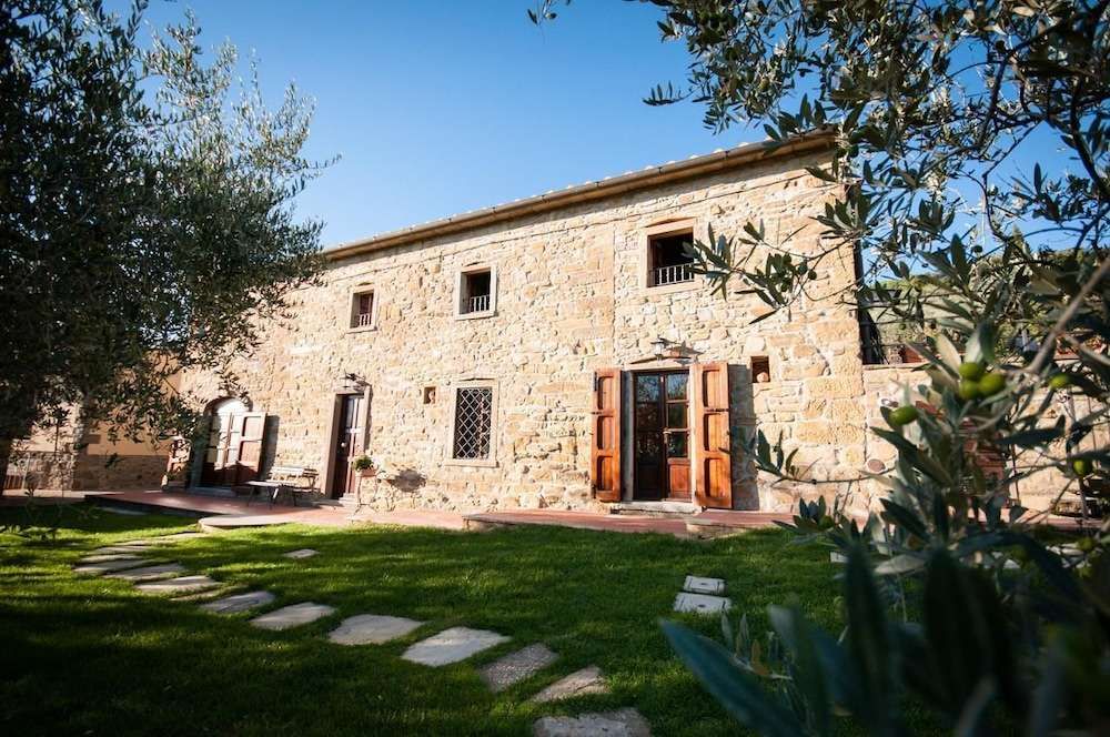 Borgo Tra Gli Olivi