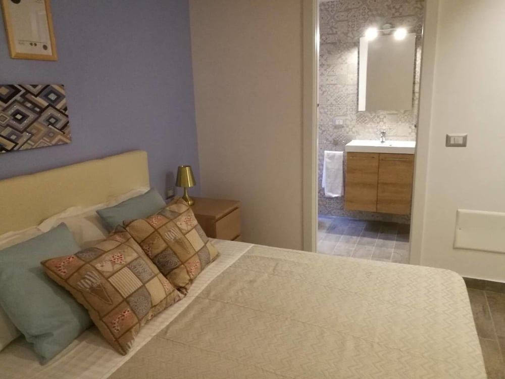Emyjo Central B&B