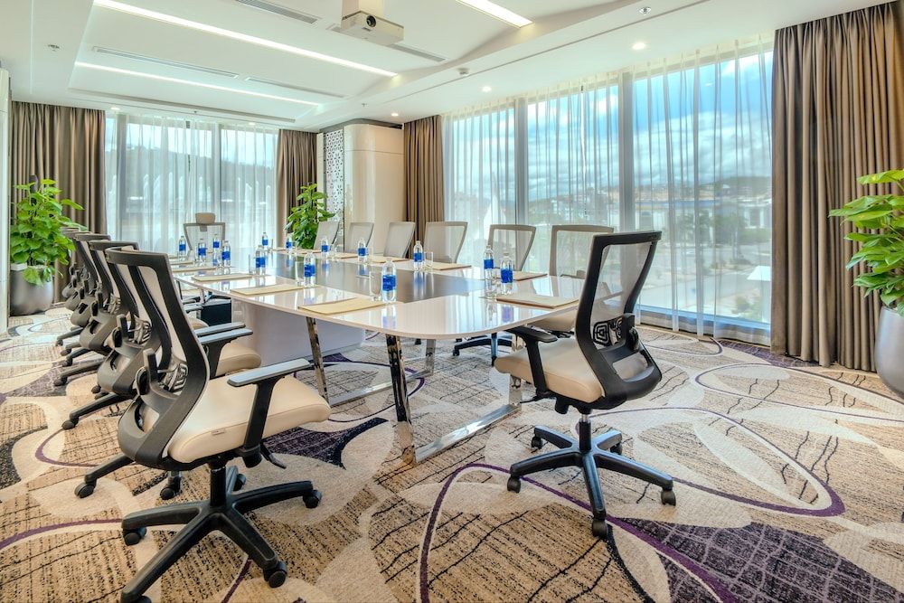 DeLaSea Ha Long Hotel