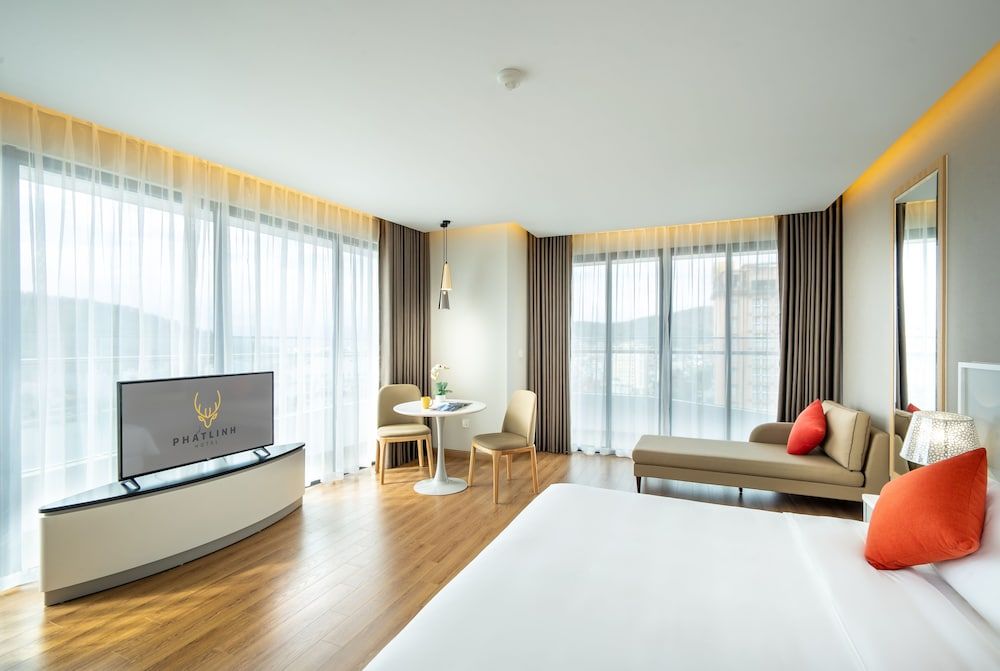 DeLaSea Ha Long Hotel
