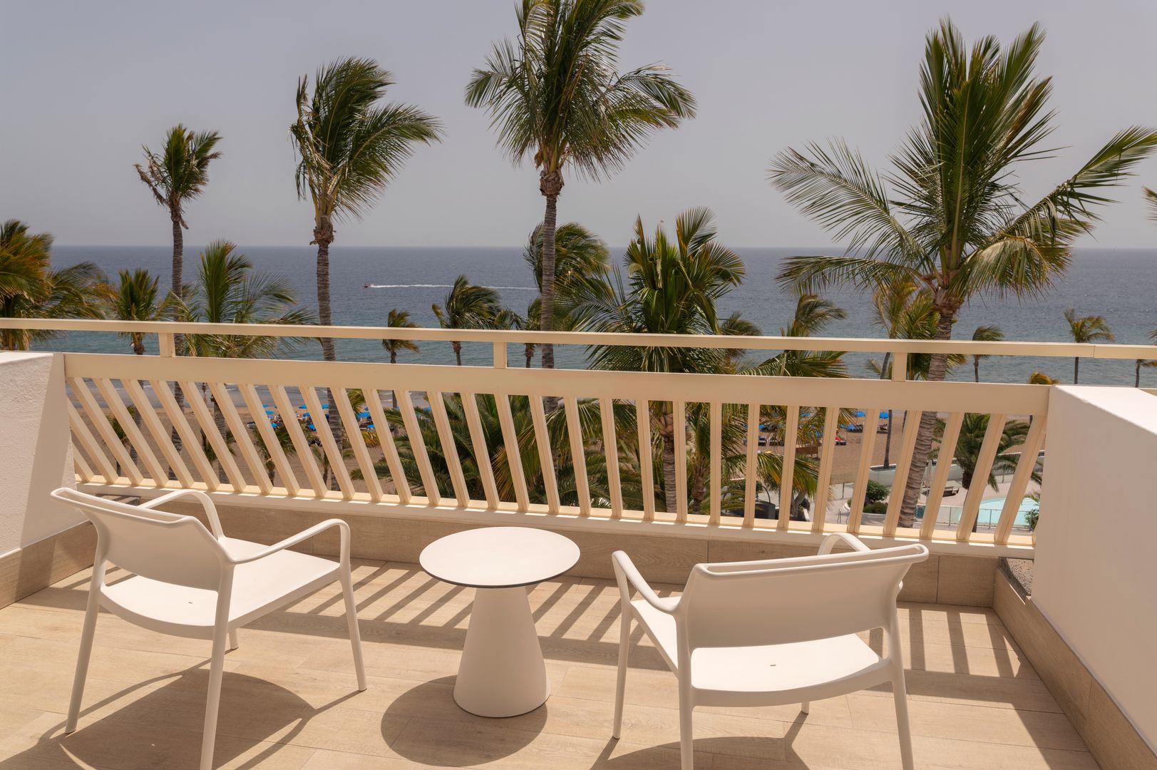 Plus Fariones Suite Hotel