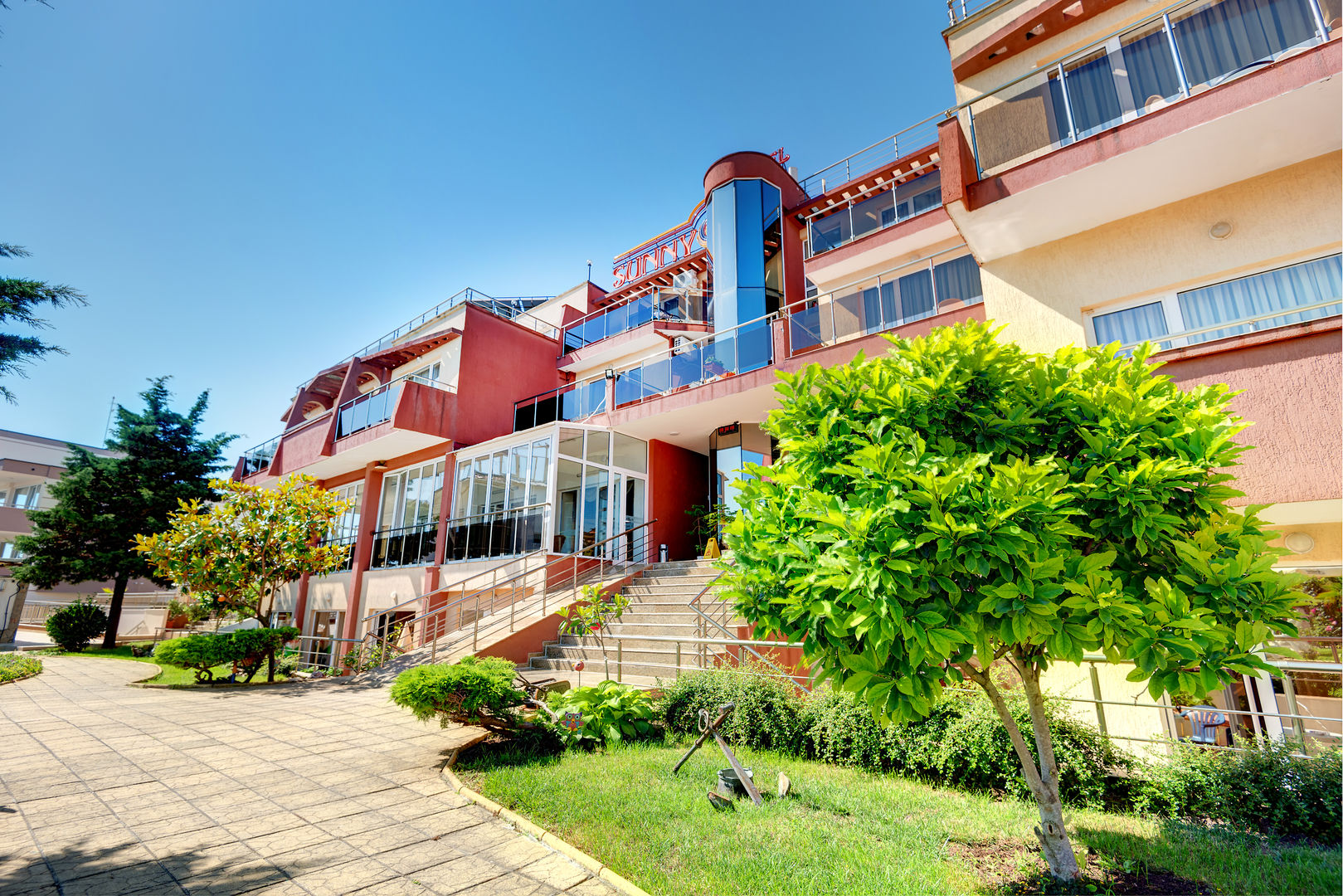 Hotel Sunny