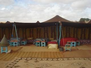 Bivouac Les Dunes De Tinfou