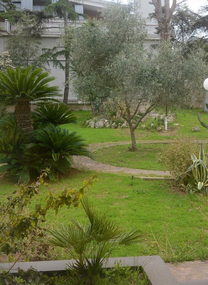 Villa Garden Bed & Breakfast