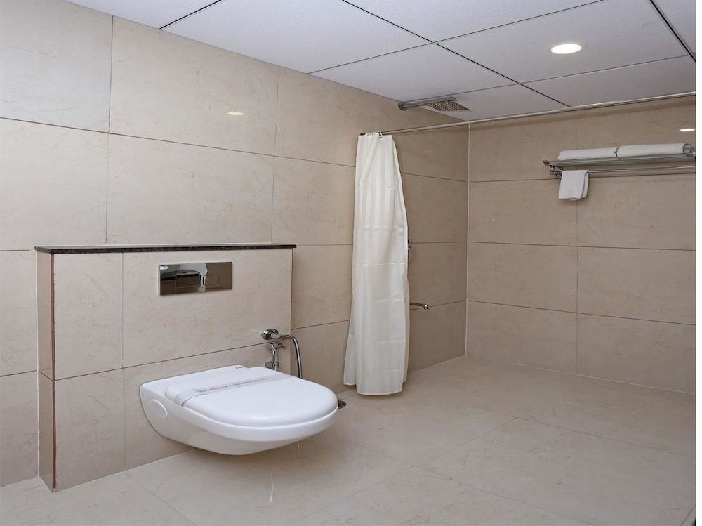 Hotel Paras Royale