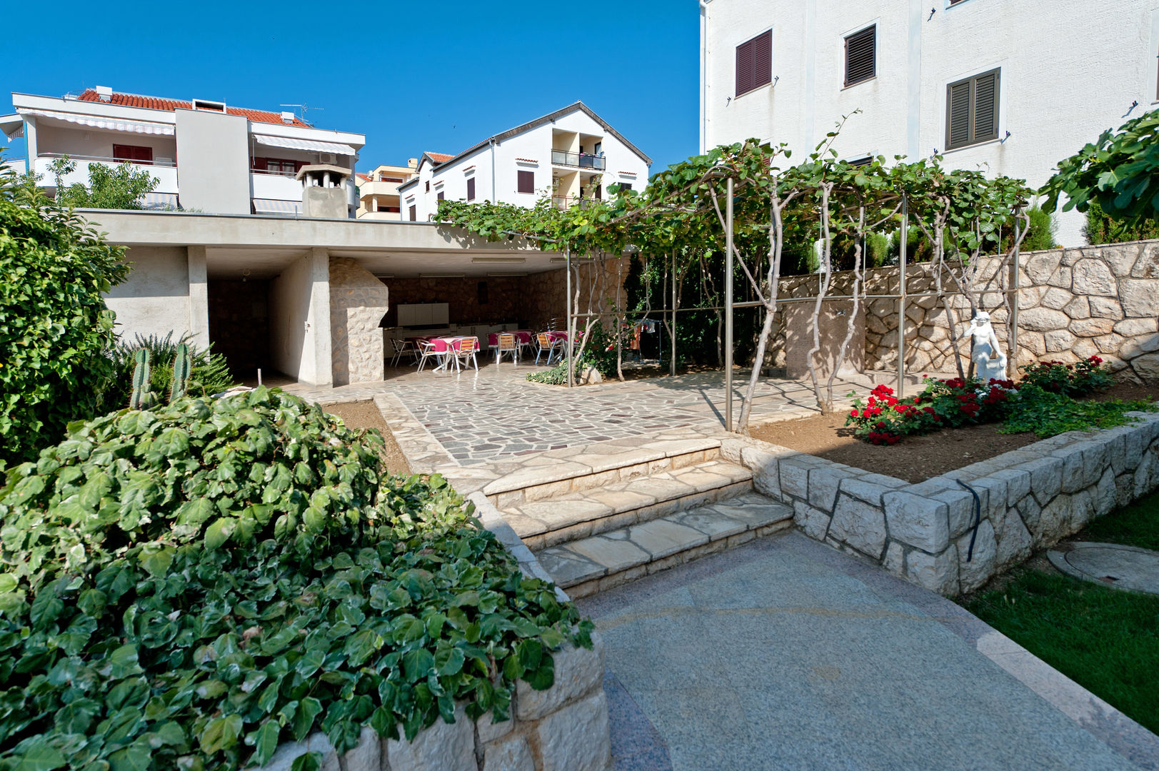 Studio Apartments Apolonia