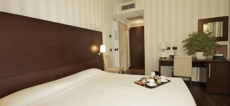 Hotel 2c