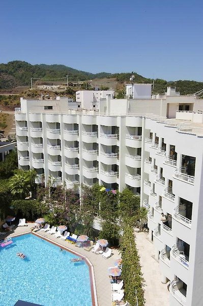 Lalila Blue Suites