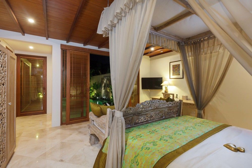 The Royal Purnama