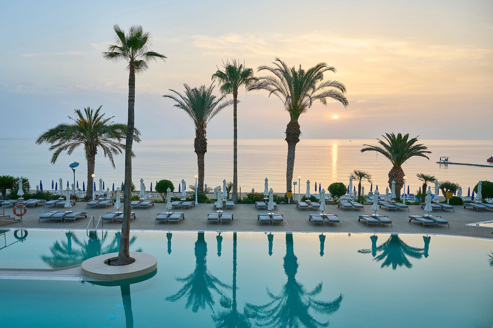 Sunrise Beach Hotel