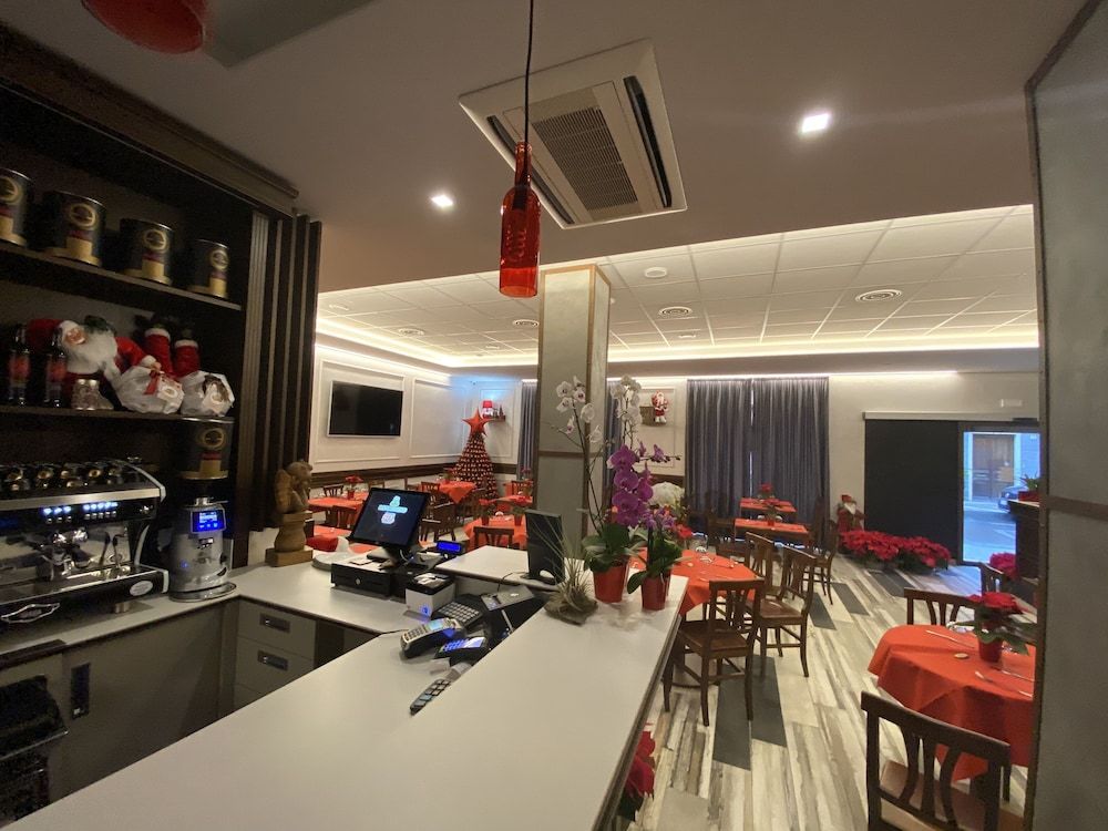 Ricaroka Hotel