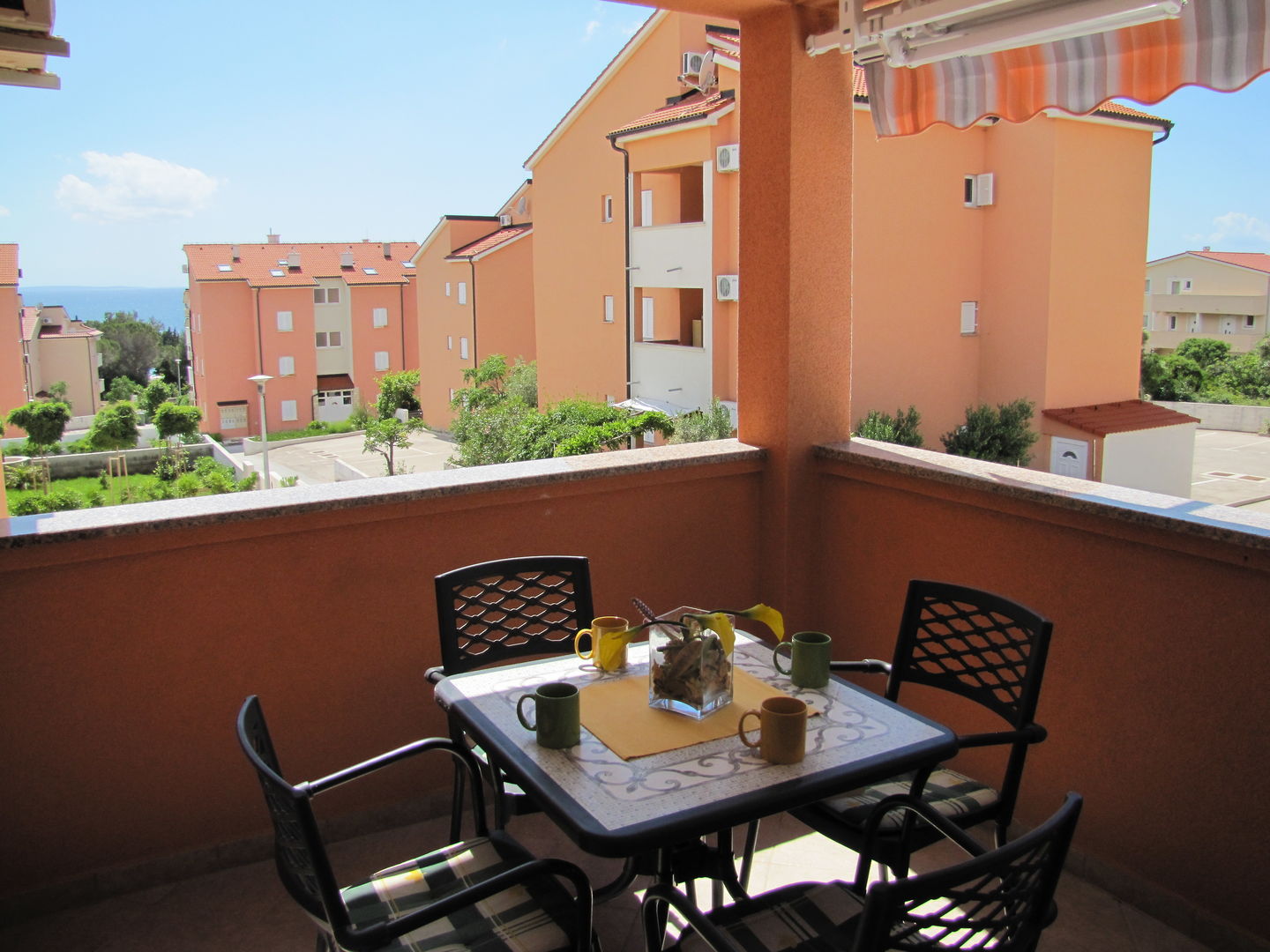 Toplek Apartments