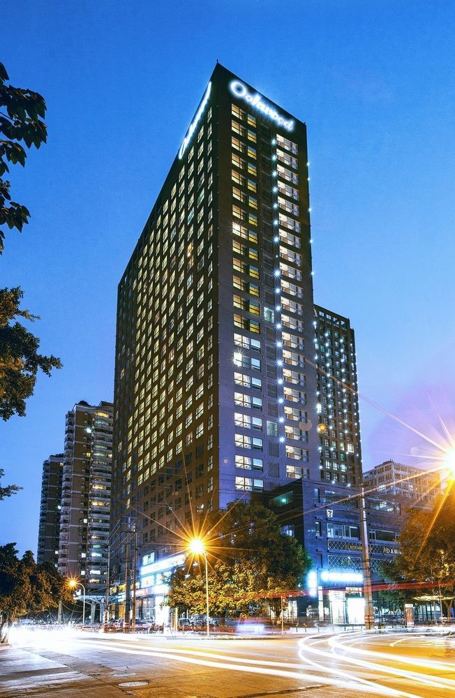 Oakwood Residence Funder Cheng