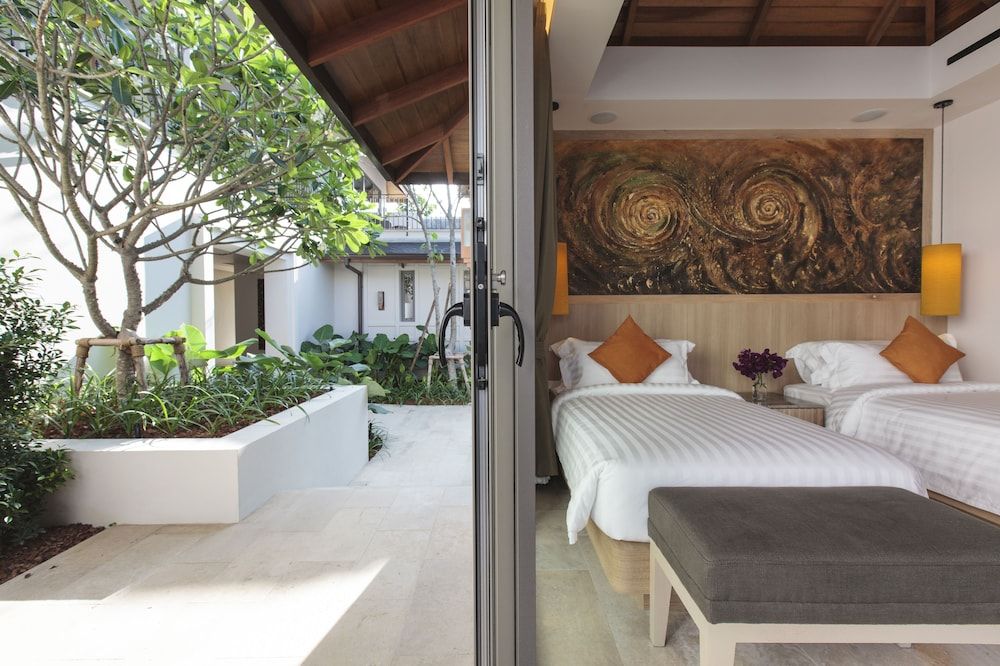 Miskawaan Beachfront Villas