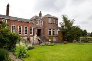 Grays Court