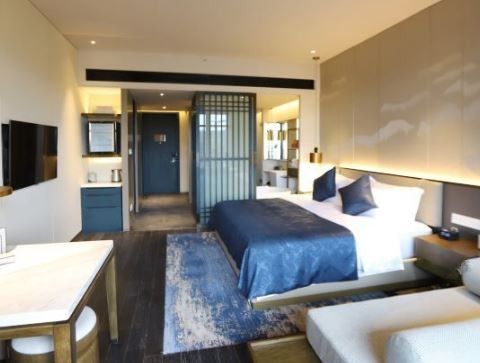 Baoxin Junlan Holiday Hotel