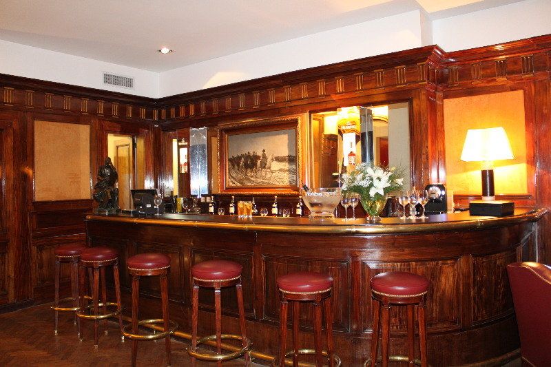 Frances Club