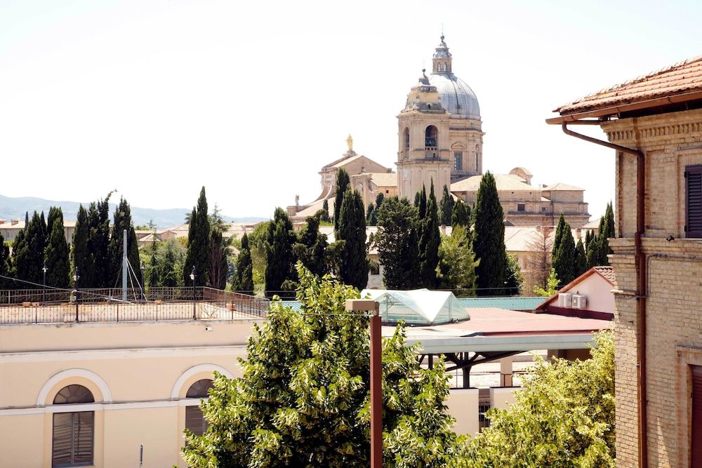 Mom Assisi