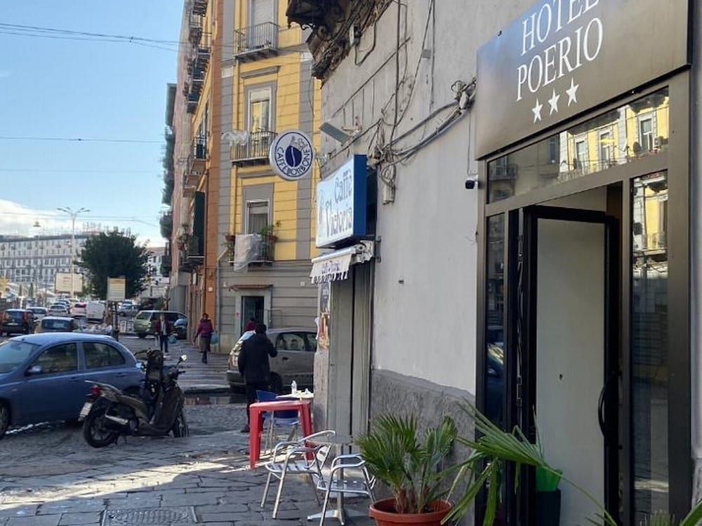 Hotel Poerio