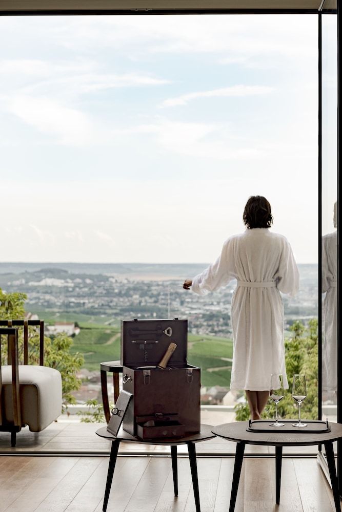 Royal Champagne Hotel & Spa