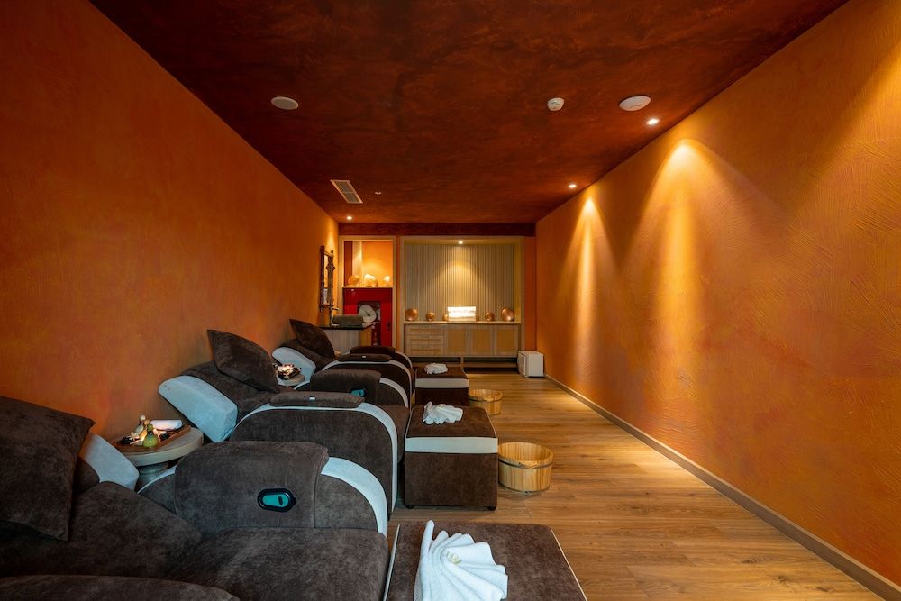 Sala Grand TuyHoa Hotel