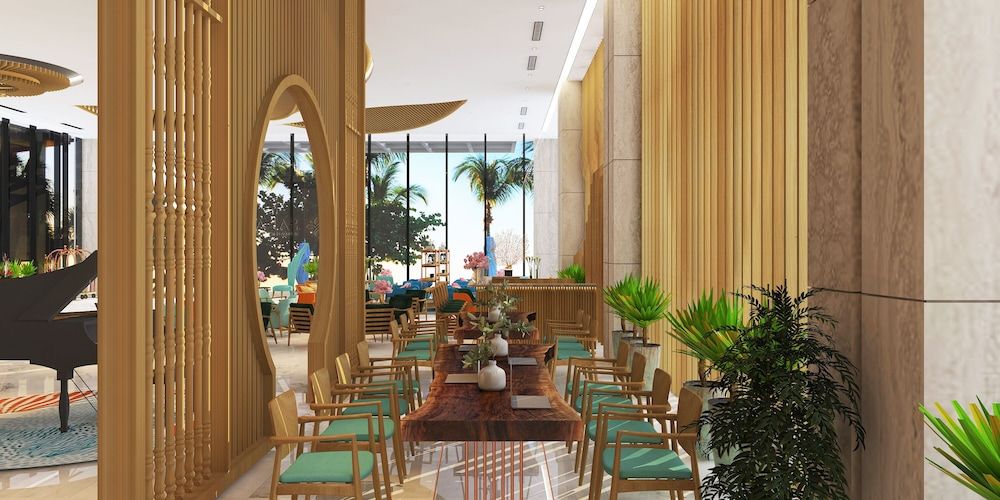 Sala Grand TuyHoa Hotel