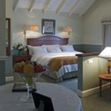 Villa Morra Suites
