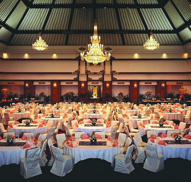 Discovery Kartika Plaza