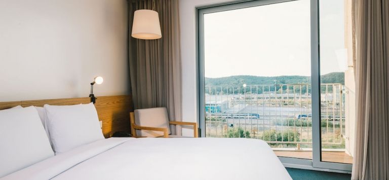 Nest Hotel