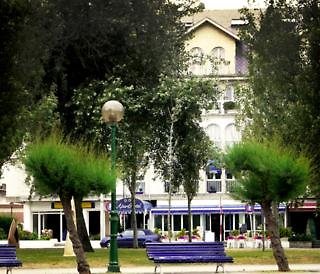 Las Brisas Apartamentos